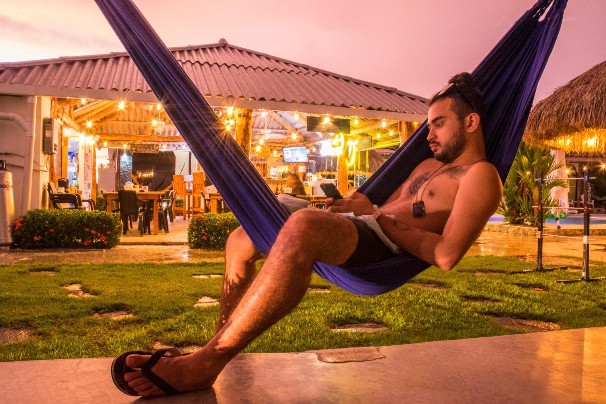 Show Pony Beach Resort And Suites Las Lajas  Dış mekan fotoğraf